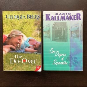2 Lesbian novels 👩‍❤️‍💋‍👩